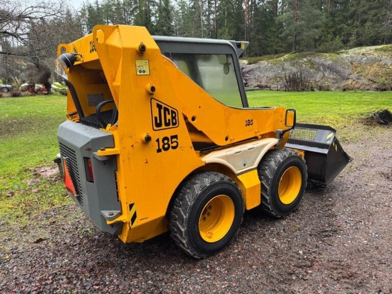 JCB 185 Robot