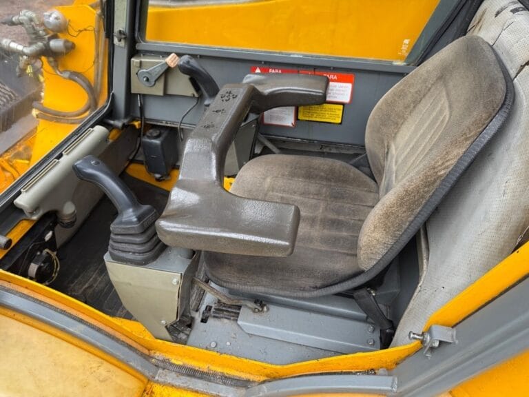 JCB 185 Robot