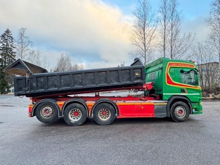 Scania P 500 8x4/4 tridem, vaijeriauto Euro-6