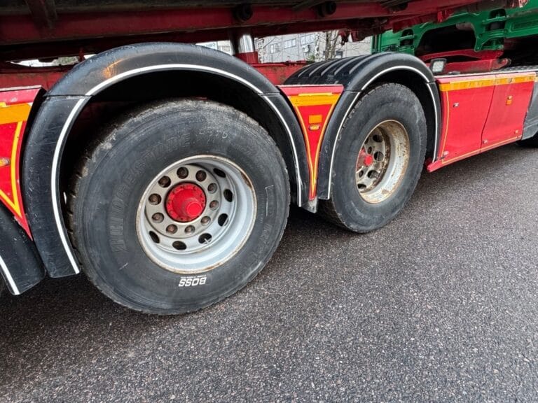 Scania P 500 8x4/4 tridem, vaijeriauto Euro-6