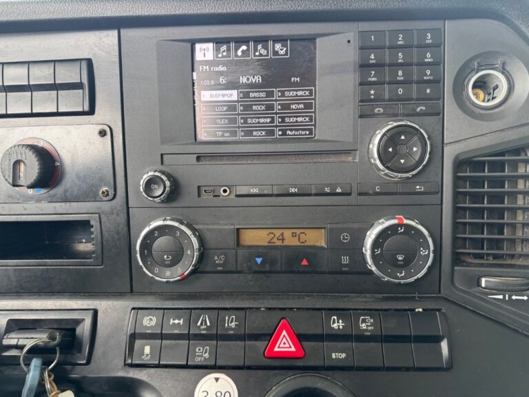 Mercedes-Benz Antos 1832 L 4x2-5800