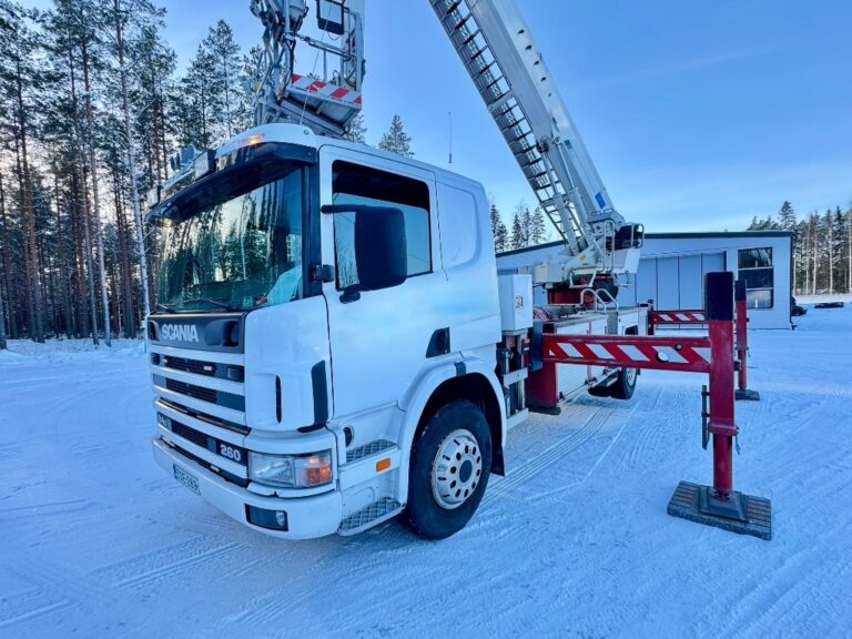 Scania P 94 DB 260- Bronto Skylift F32RL