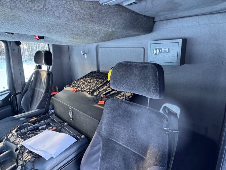 Scania P 94 DB 260- Bronto Skylift F32RL