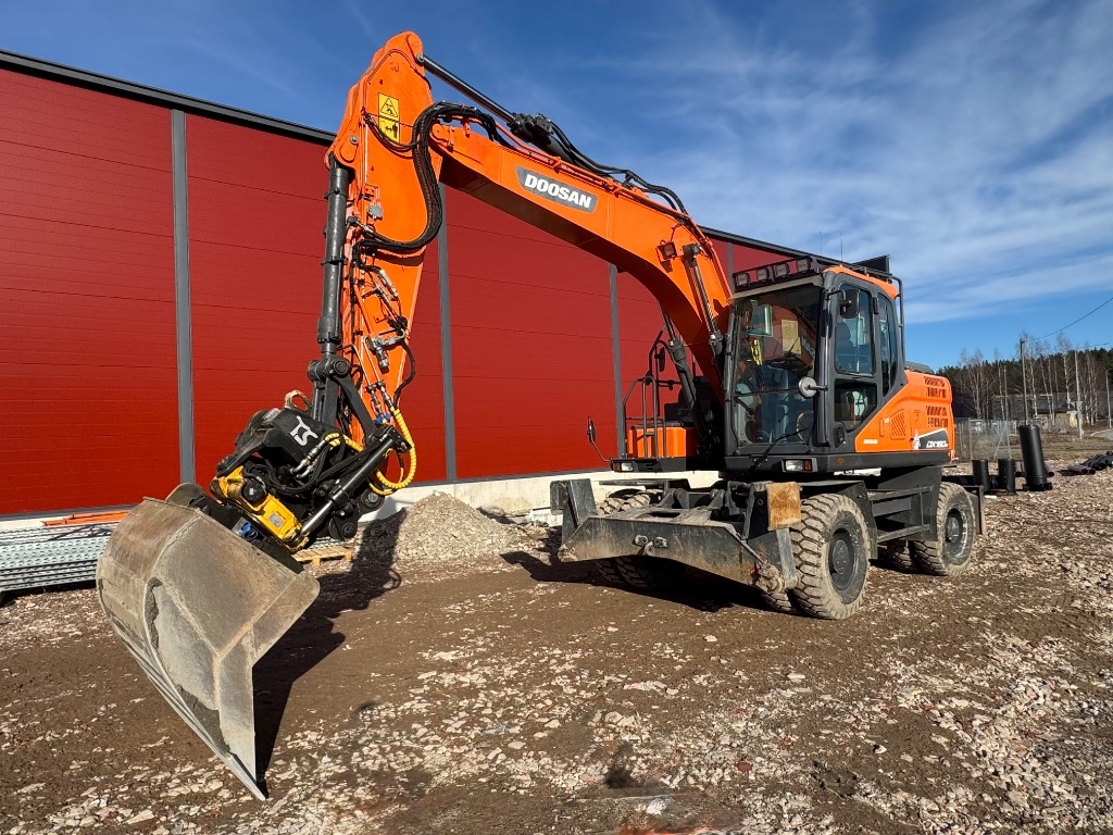 Doosan DX 160 W-5