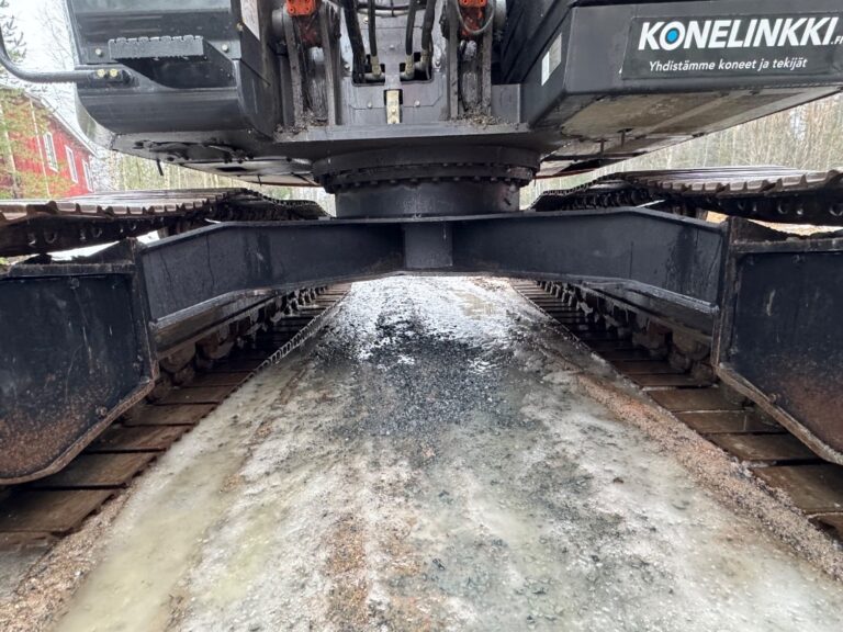 Hitachi ZX 225 US LC-5 B