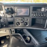 Scania R 560 6x2/4-4900 kokosivuaukeavalla korilla + PL