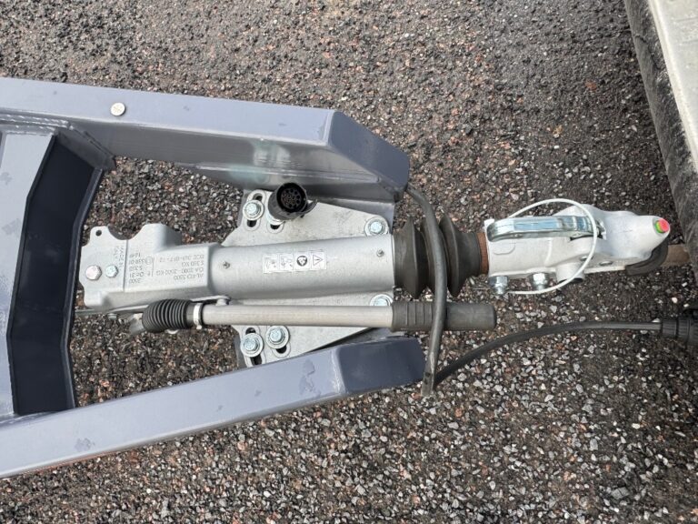 Vezeko Konos 35-3 koukkulaite perävaunu