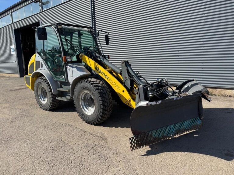 Kramer 480 + SNOWSTAR 2900 nivelaura ym.