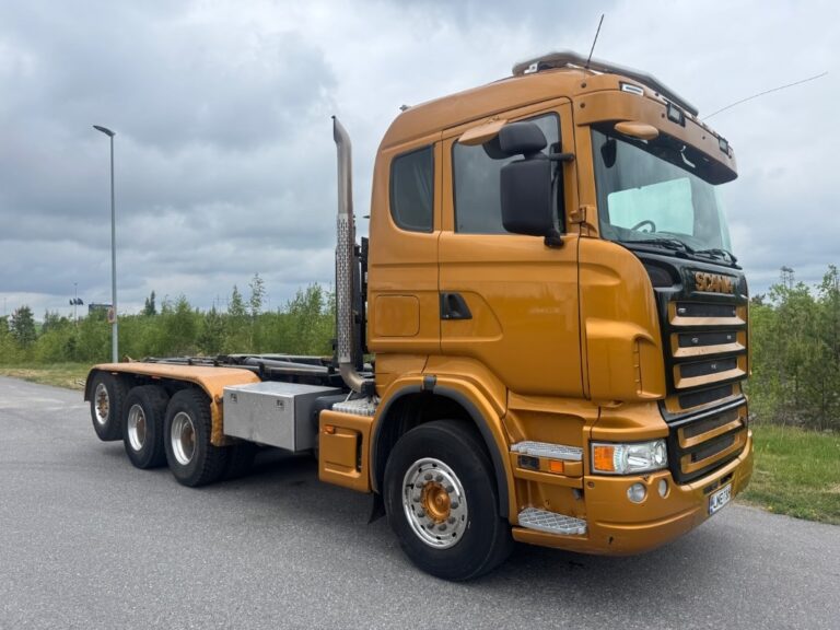 Scania R 500 8x4/4-3750 koukkuauto