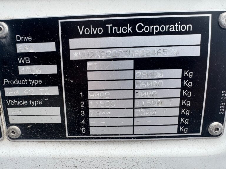Volvo FM 370 6x2/4-4900 Nosturiauto