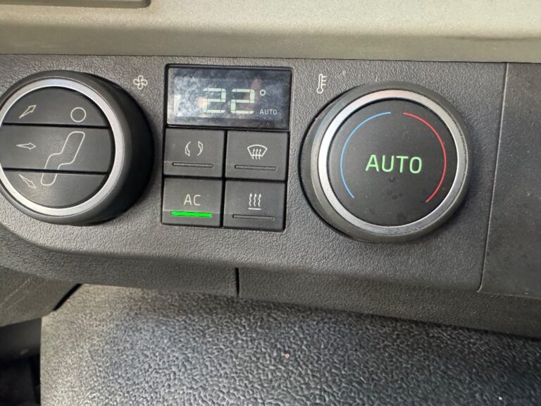 Volvo FM 370 6x2/4-4900 Nosturiauto
