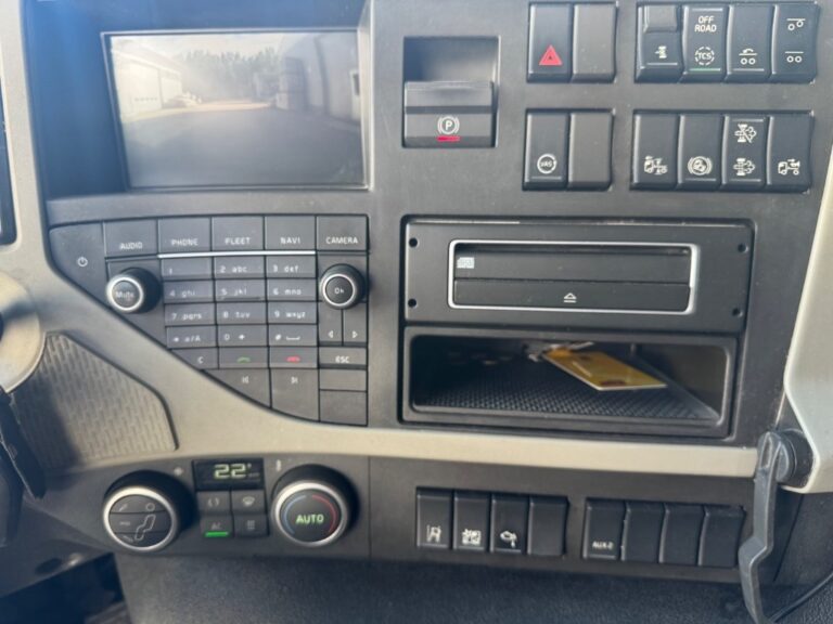 Volvo FM 370 6x2/4-4900 Nosturiauto