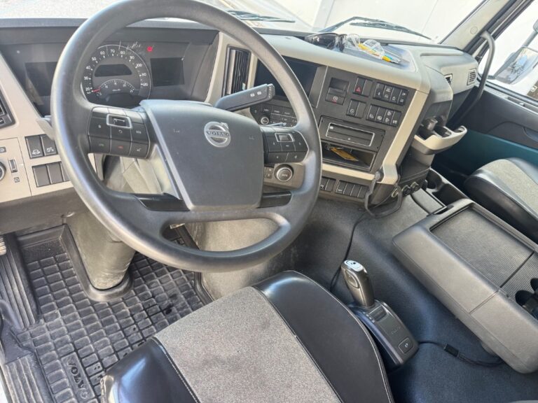 Volvo FM 370 6x2/4-4900 Nosturiauto