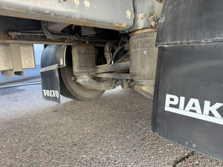 Volvo FM 370 6x2/4-4900 Nosturiauto