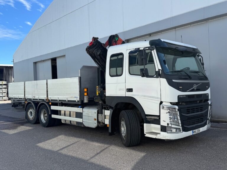 Volvo FM 370 6x2/4-4900 Nosturiauto