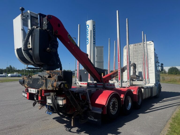 Scania R 730 8x4/4 tukkiauto Nosturilla
