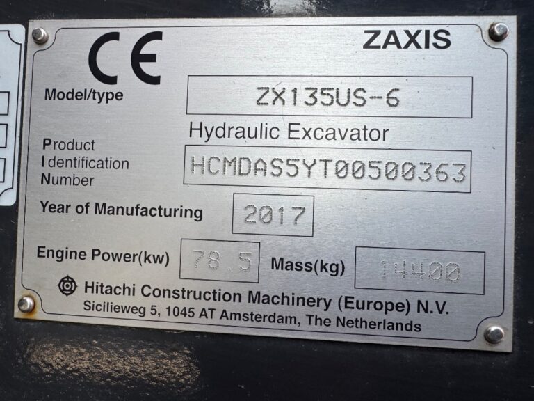 Hitachi ZX 135 US-6