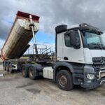 Mercedes-Benz Arocs 3351 LS 6x4-3300, Sorapuoliperäyhdistelmä