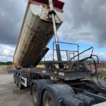 Mercedes-Benz Arocs 3351 LS 6x4-3300, Sorapuoliperäyhdistelmä