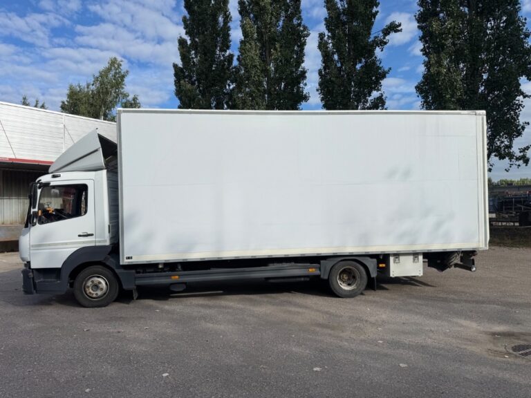 Mercedes-Benz Atego 818 L