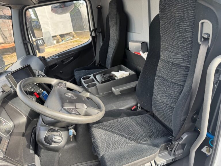 Mercedes-Benz Atego 818 L