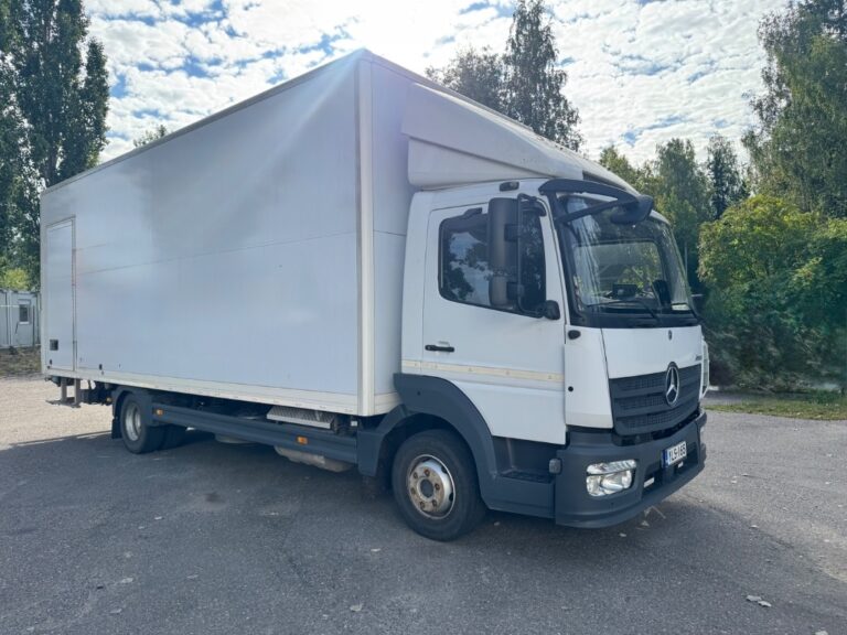 Mercedes-Benz Atego 818 L