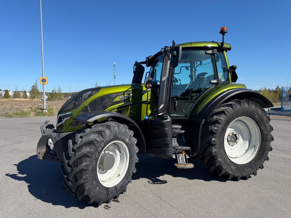Valtra T 155 Active