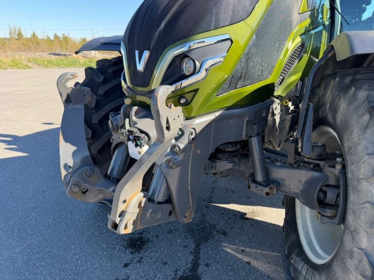 Valtra T 155 Active