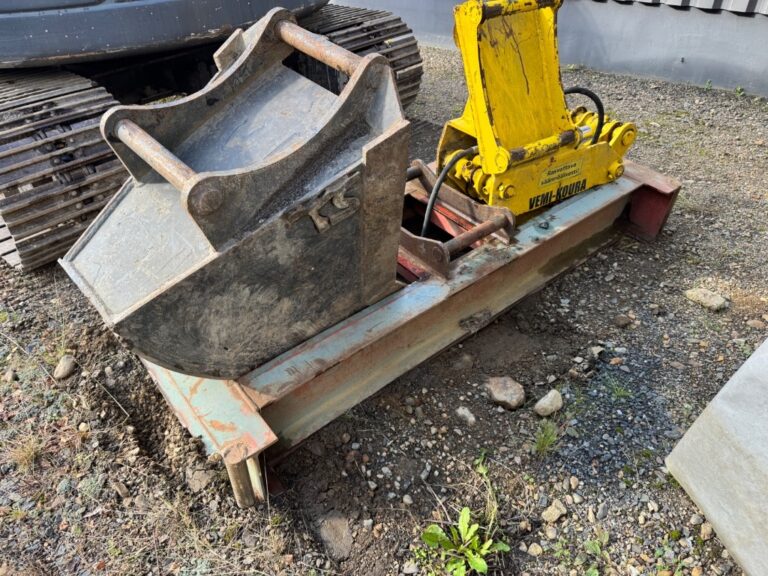 Doosan DX 80 R