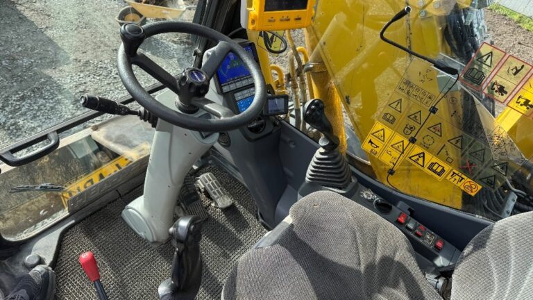 Komatsu PW 180-10