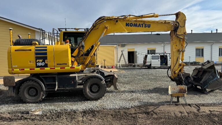 Komatsu PW 180-10
