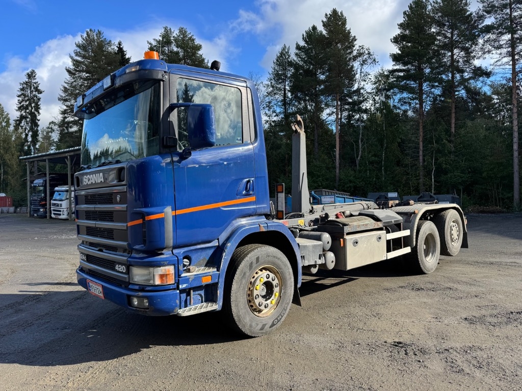 Scania 124 G 420 6x2-4500 Koukkuauto