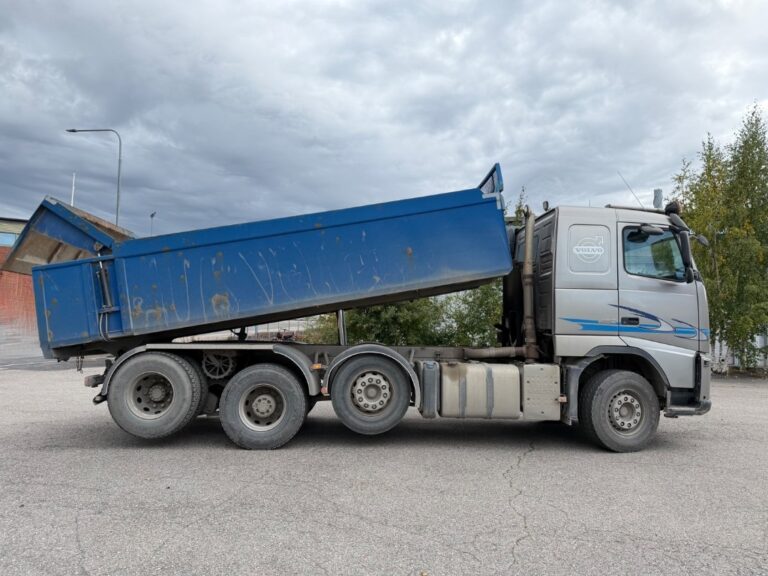 Volvo FH 13-460 8x2/4-4600 Sora-auto