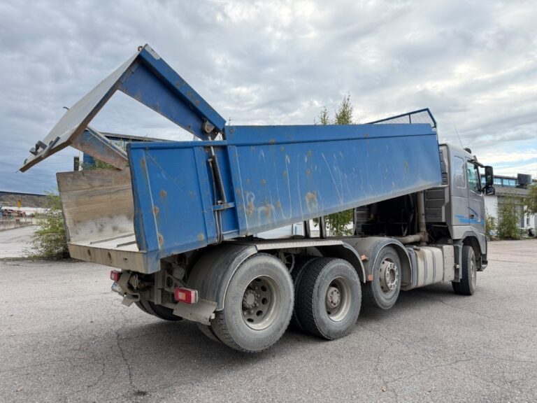 Volvo FH 13-460 8x2/4-4600 Sora-auto