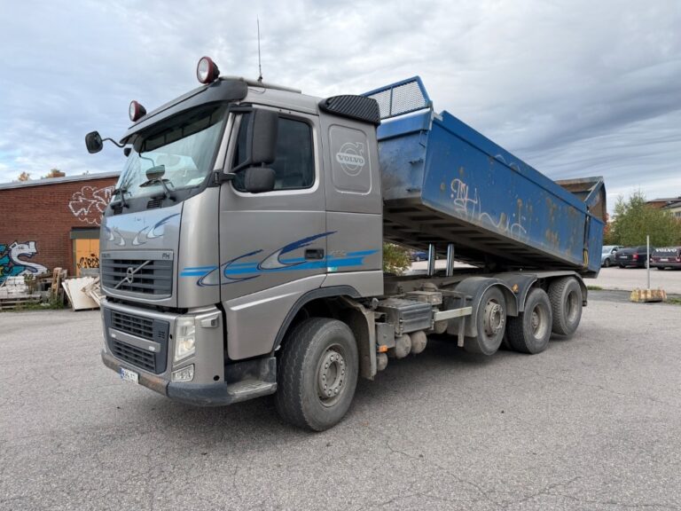 Volvo FH 13-460 8x2/4-4600 Sora-auto