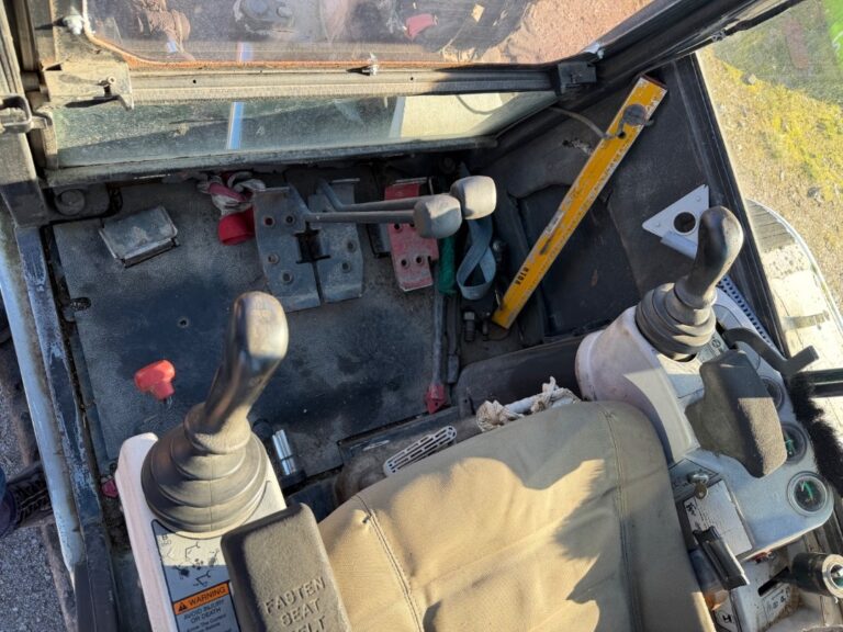Bobcat 337