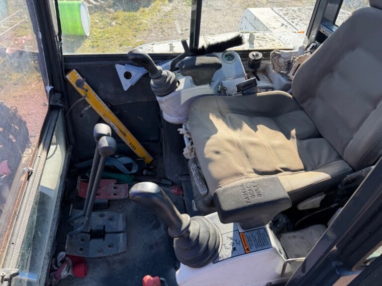 Bobcat 337