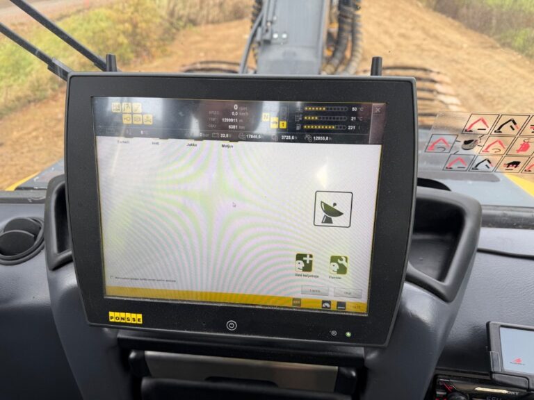 Ponsse FOX 8W Harvesteri